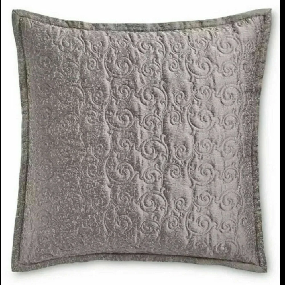 NWT Hotel Collection Classic Embossed Jacquard Quilted‎ (1) Euro Sham